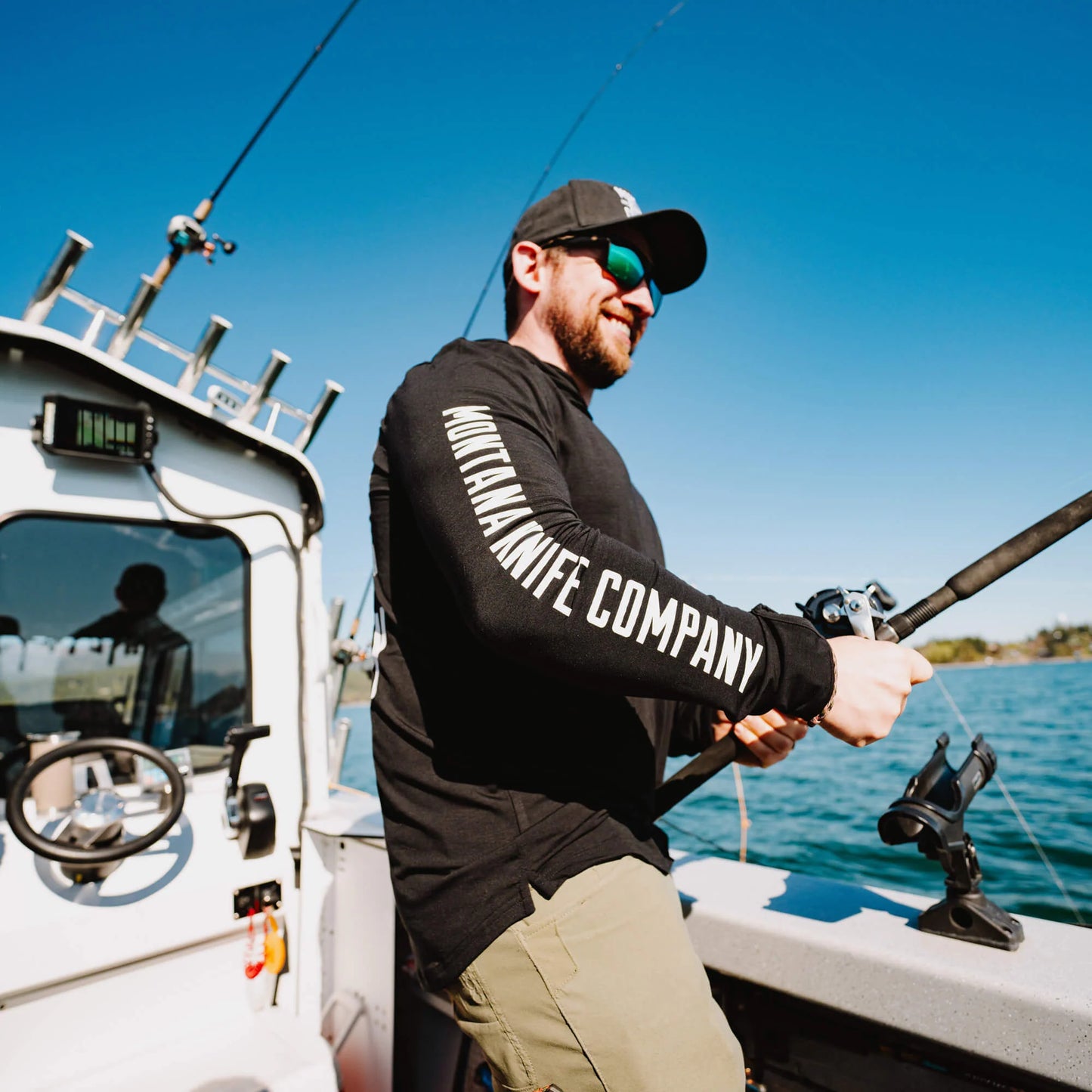 SUN RIVER BAMBOO HOODIE - BLACK