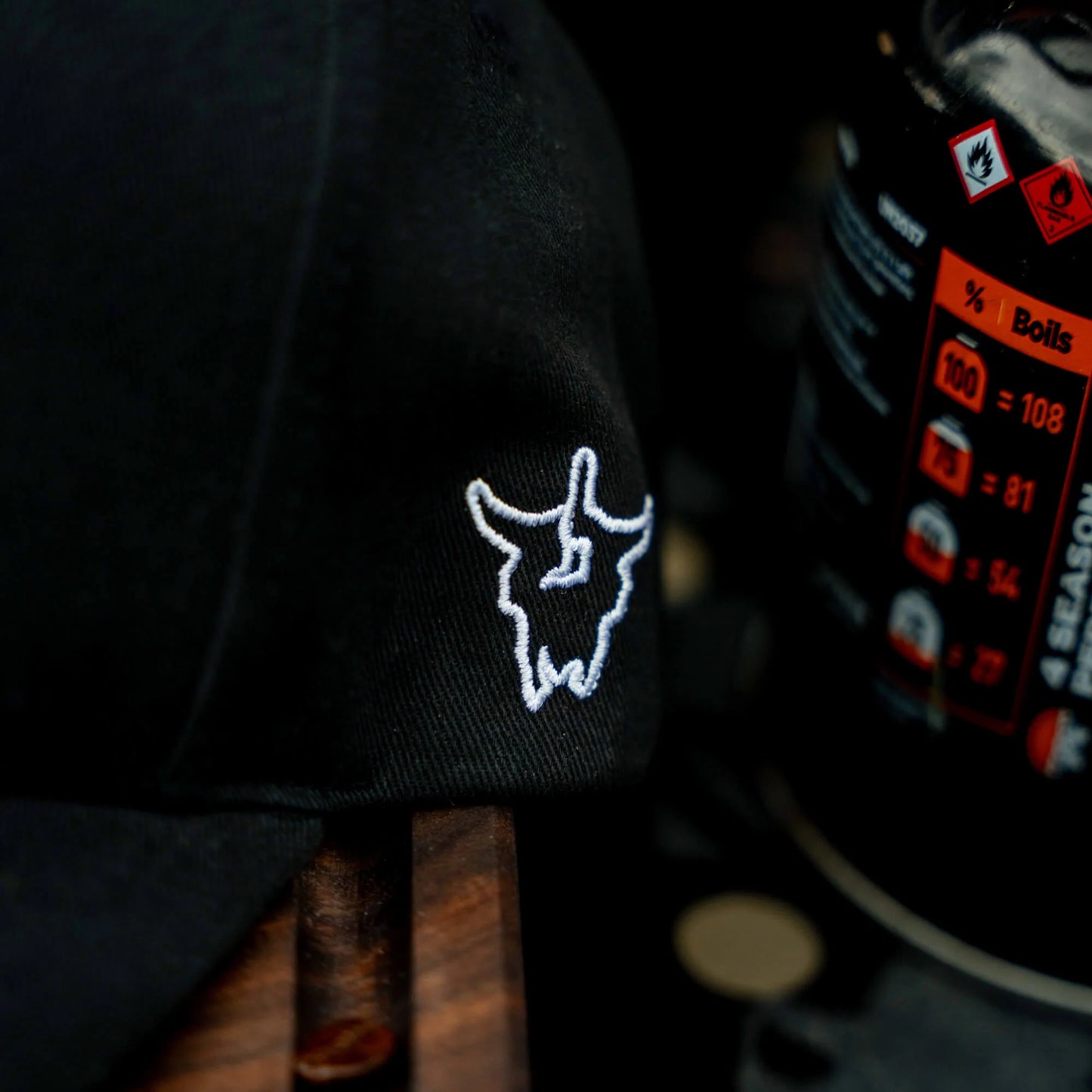 MKC FOUNDATIONS HAT - BLACK/WHITE