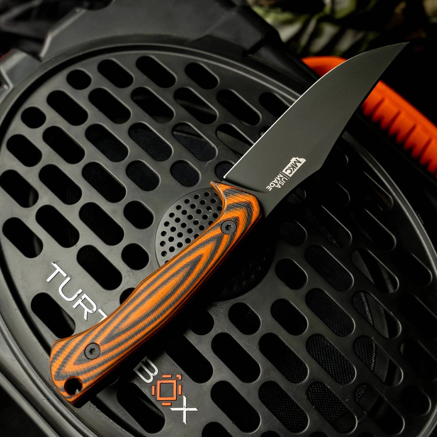 TRIUMPH PRO - ORANGE & BLACK