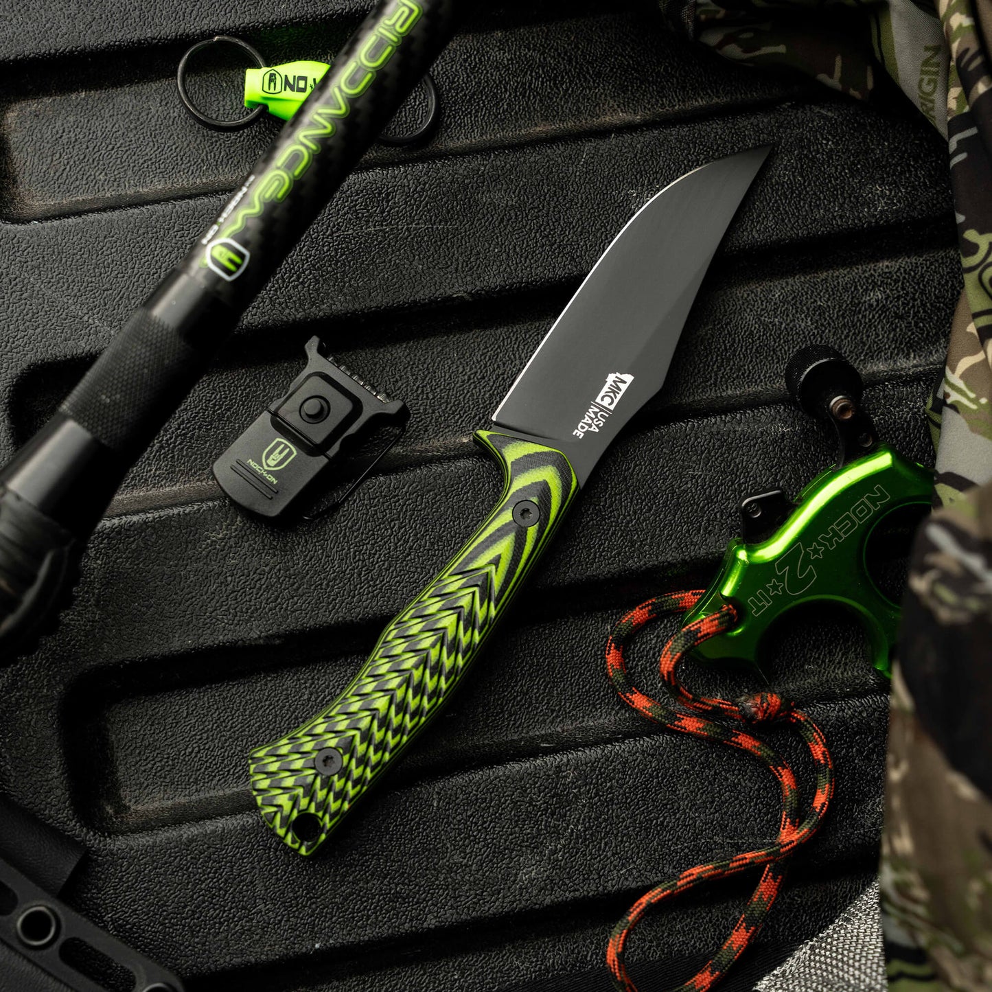 TRIUMPH PRO - NOCK ON NEON GREEN & BLACK