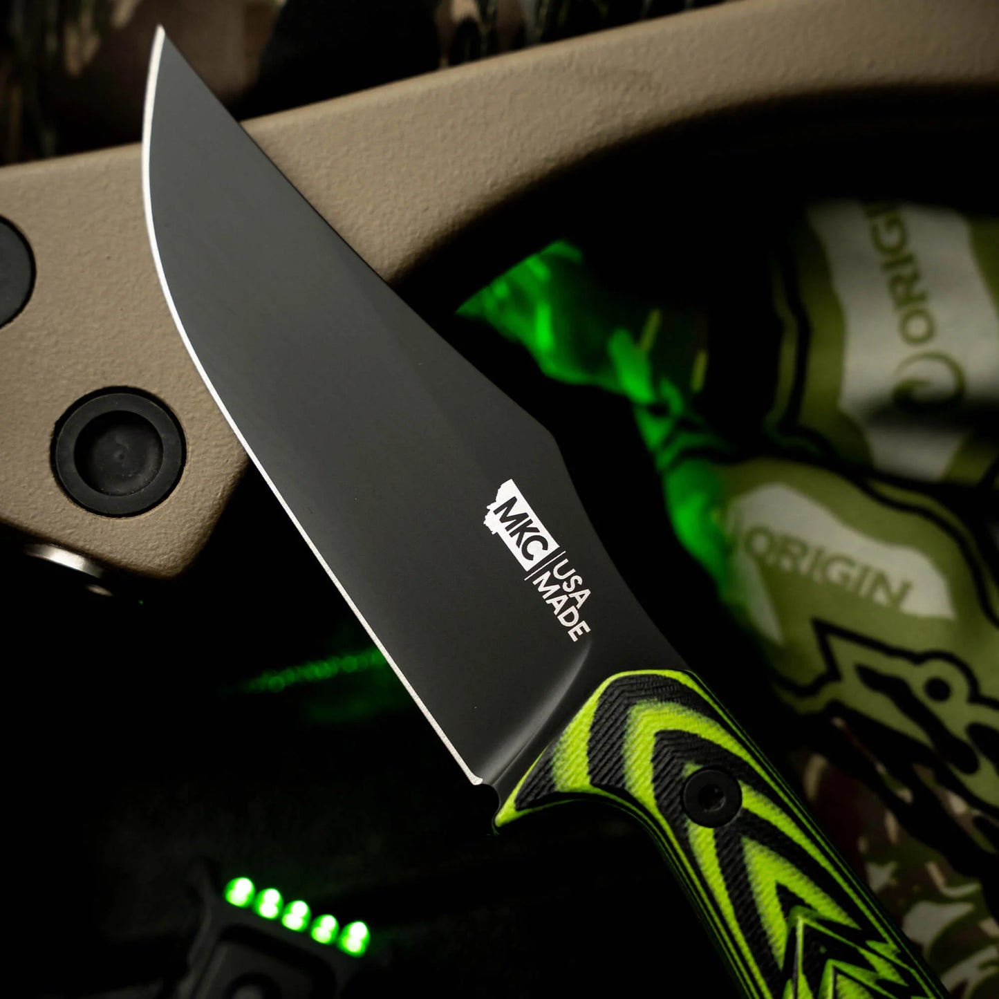 TRIUMPH PRO - NOCK ON NEON GREEN & BLACK