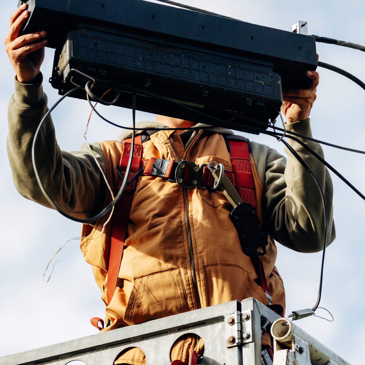 MKC CANVAS WORK VEST - TAN