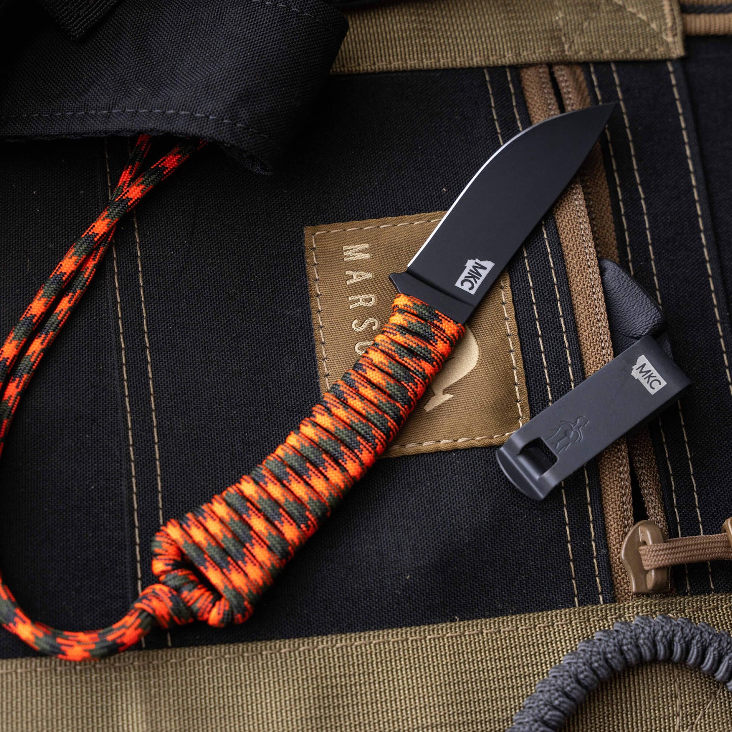 MINI STONED GOAT - ORANGE & BLACK