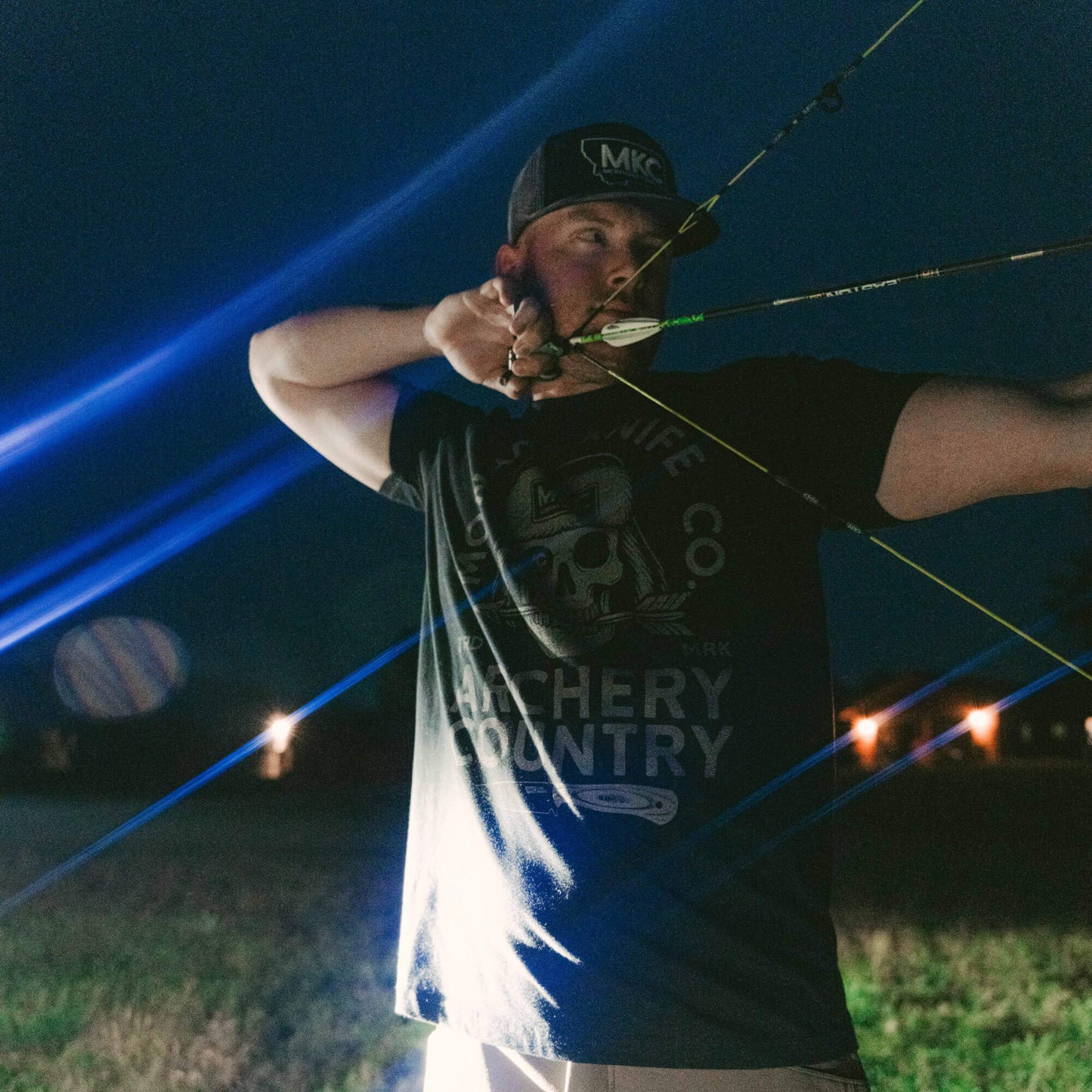 MKC x ARCHERY COUNTRY TEE - BLACK