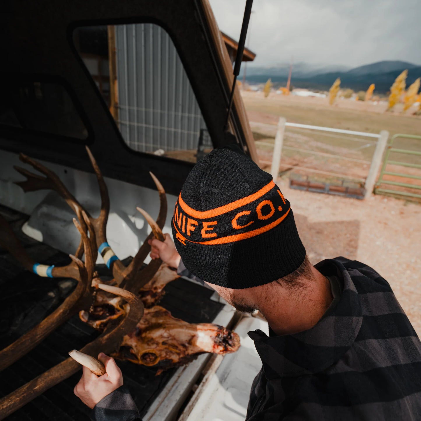 MKC BIG MOUNTAIN BEANIE - BLACK