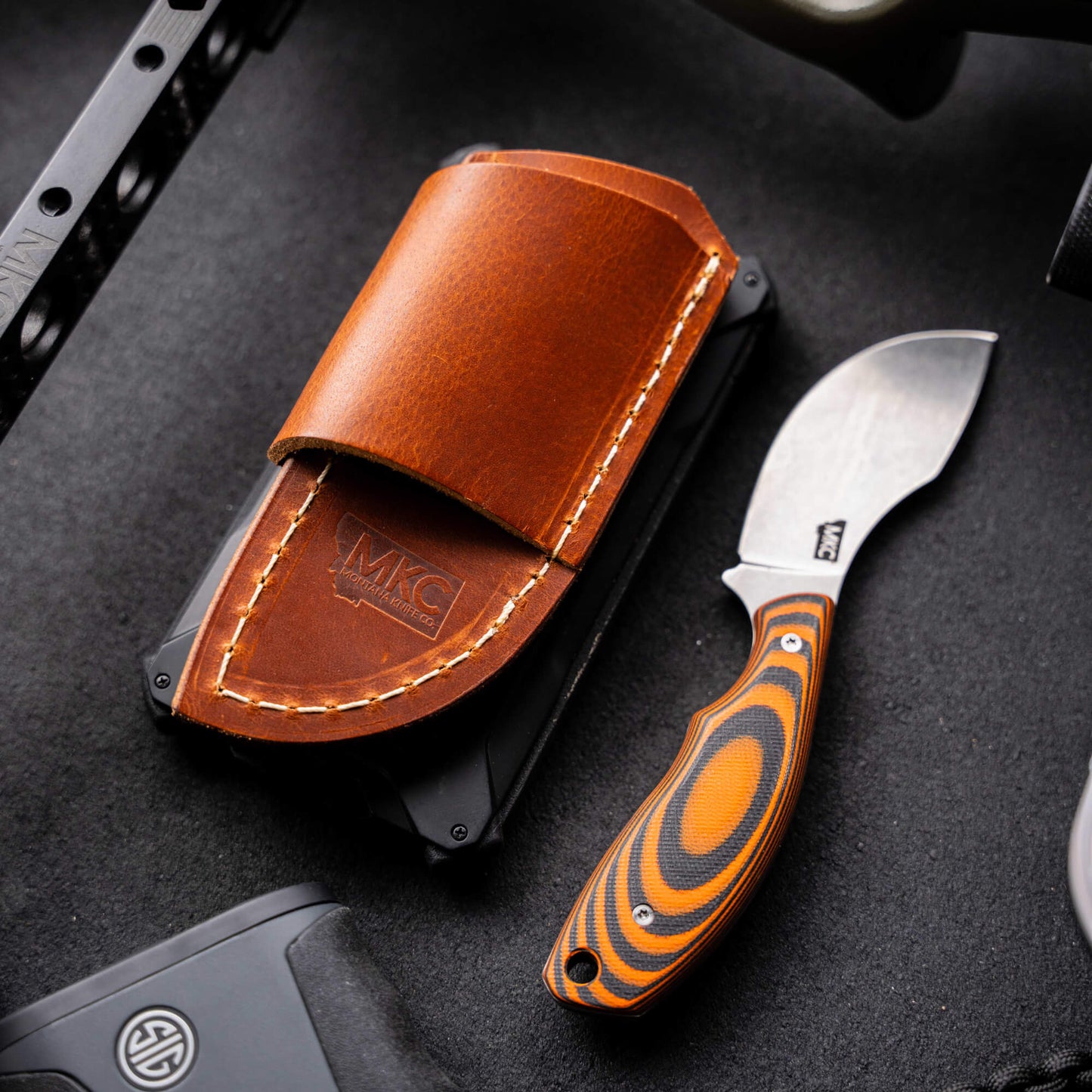 PACKOUT LEATHER SHEATH - HORIZONTAL BELT CARRY