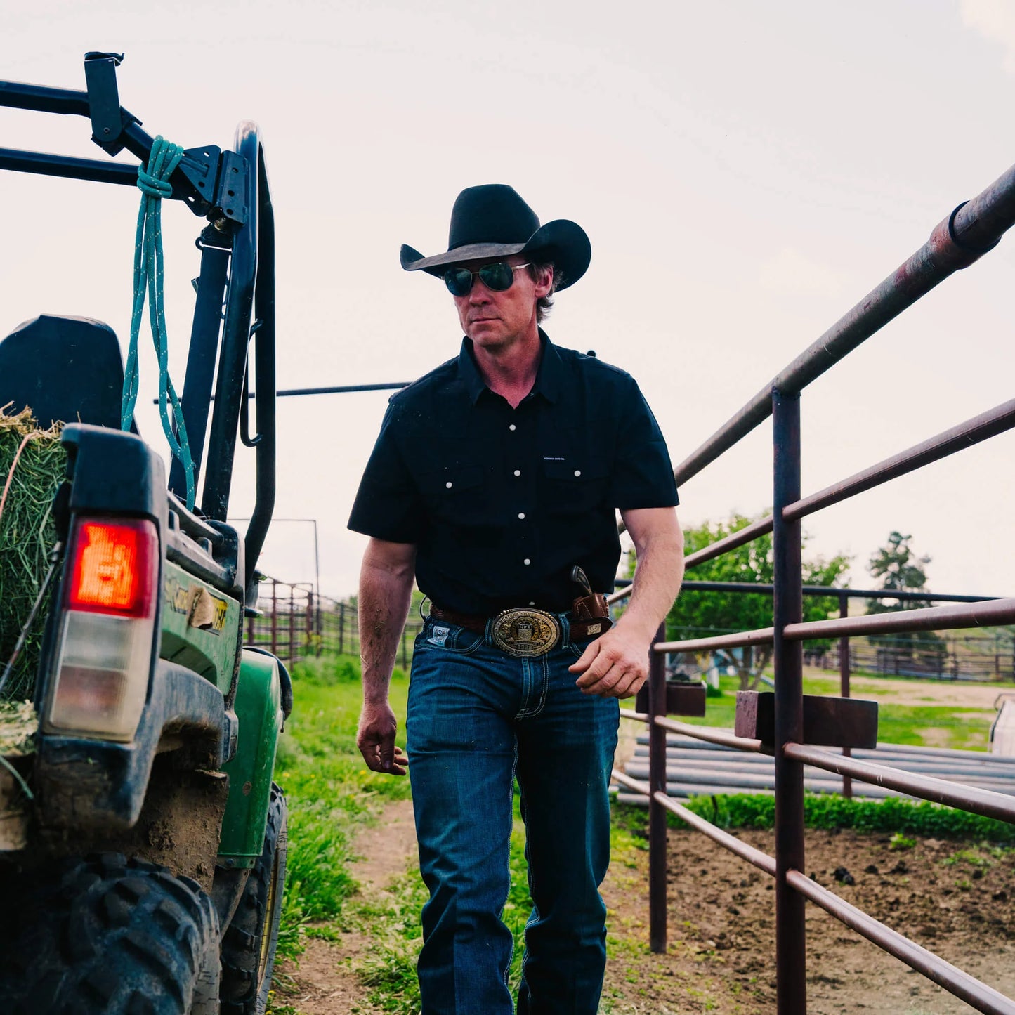 SEELEY S/S BUTTON-UP SHIRT - BLACK