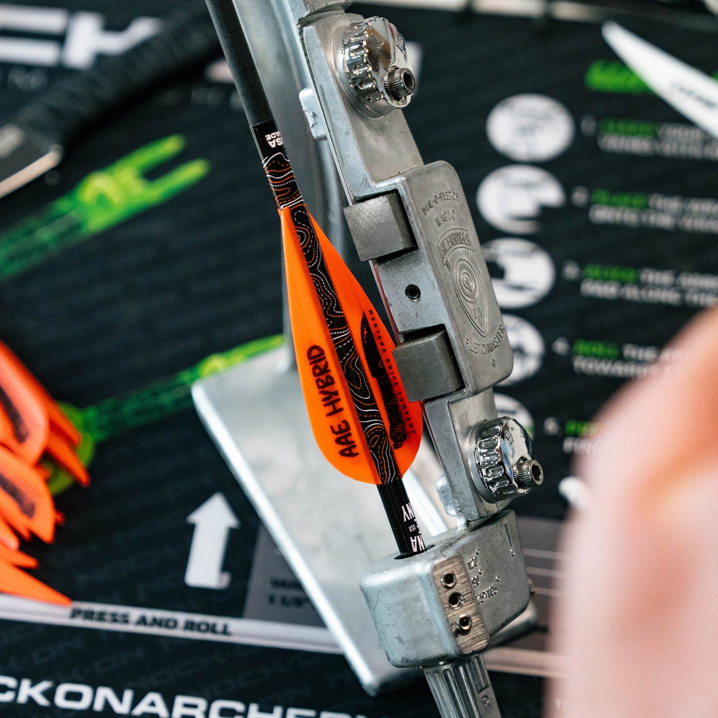 MKC ARROW WRAPS - BLACK