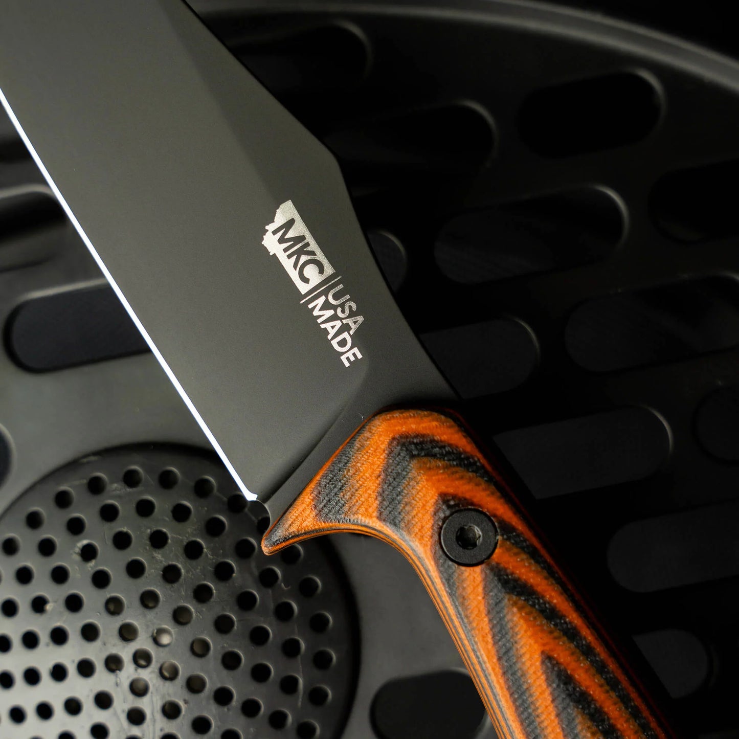 TRIUMPH PRO - ORANGE & BLACK