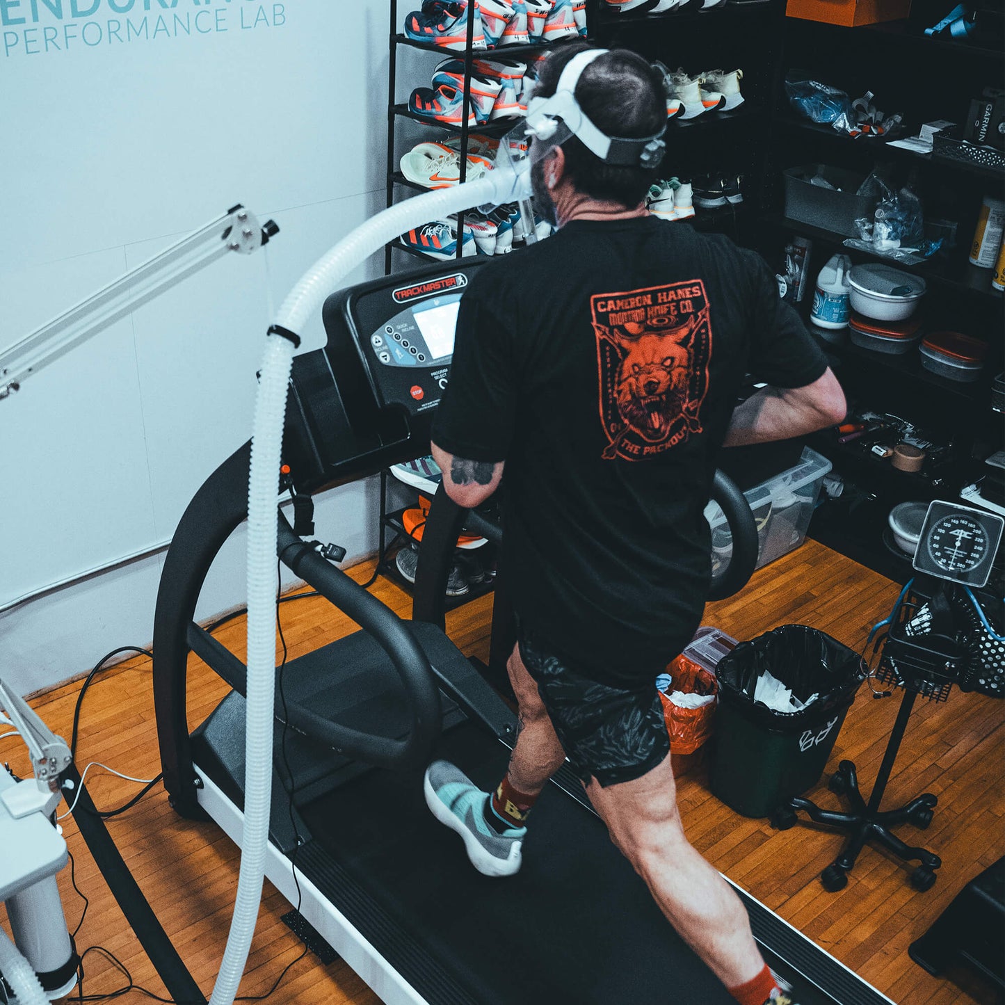 MKC X CAM HANES PACKOUT TEE - BLACK