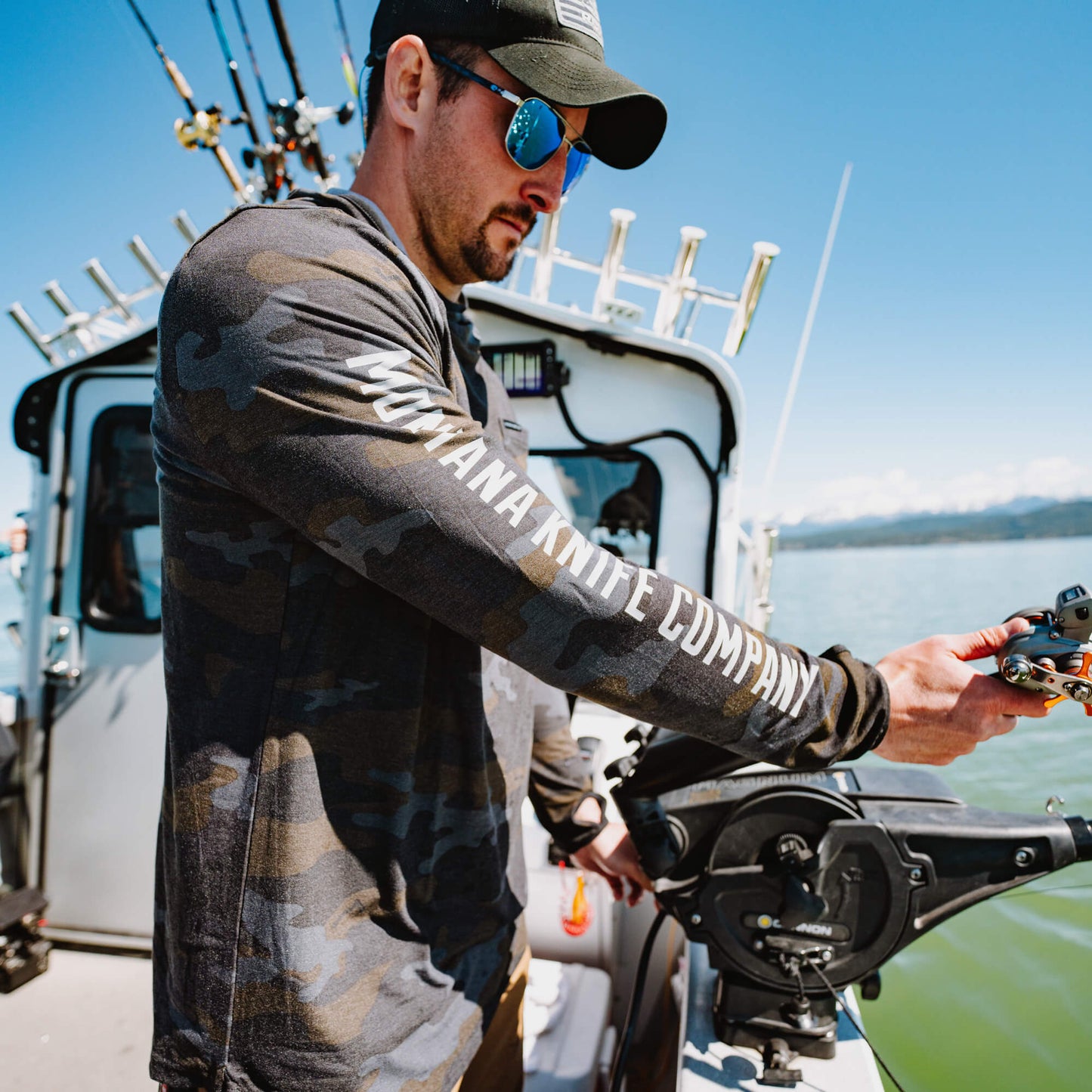 SUN RIVER BAMBOO HOODIE - DARK MKC CAMO