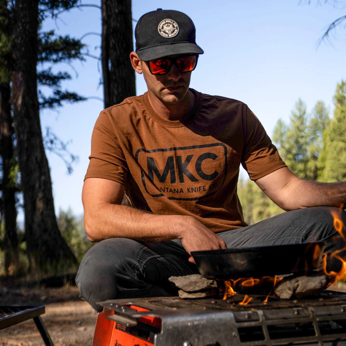 MKC LOGO TEE - COYOTE