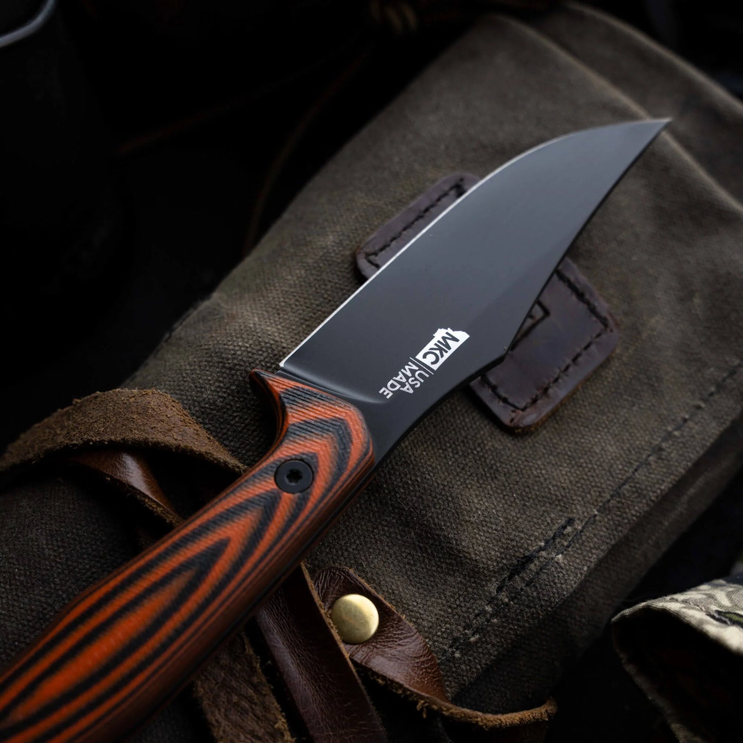 TRIUMPH PRO - ORANGE & BLACK