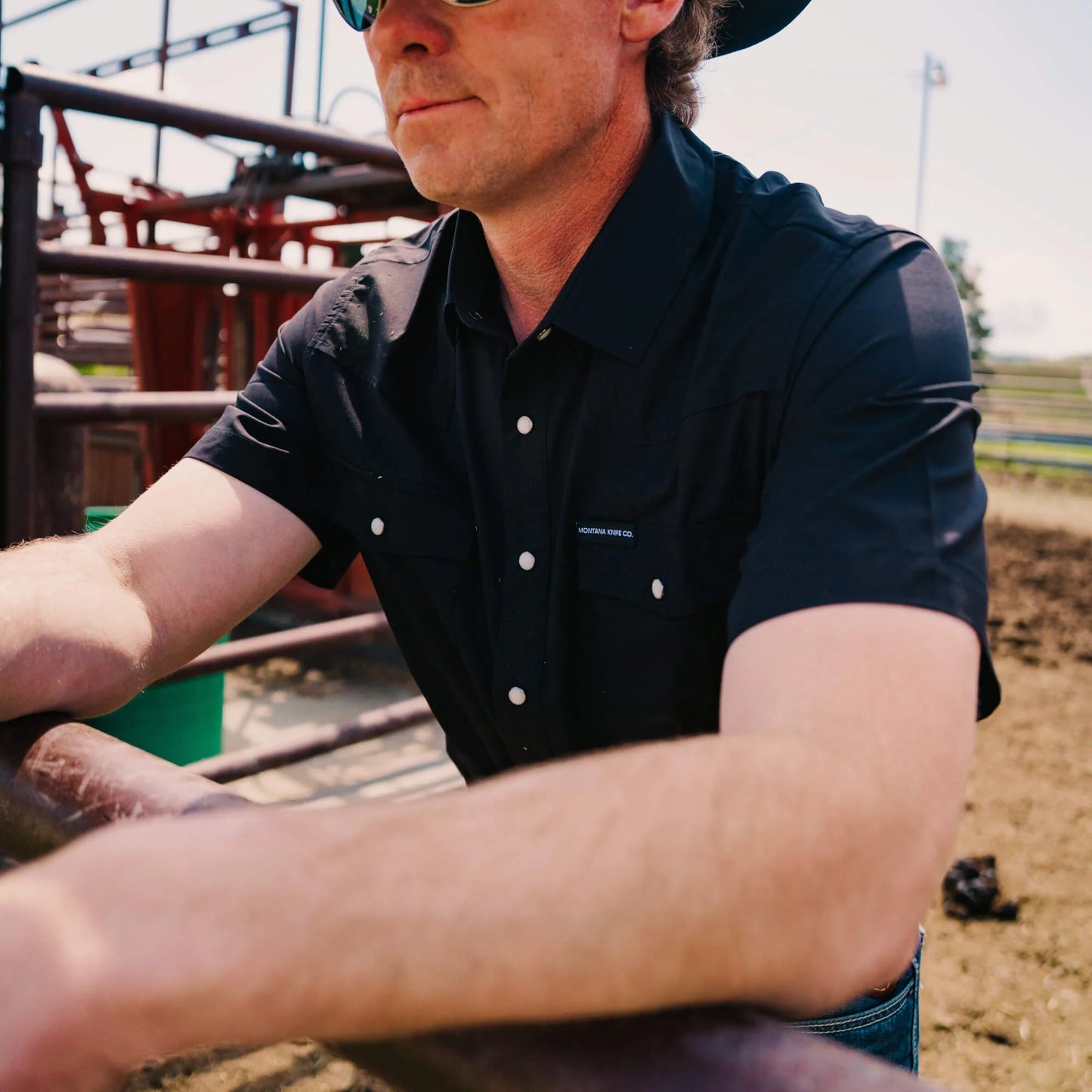 SEELEY S/S BUTTON-UP SHIRT - BLACK