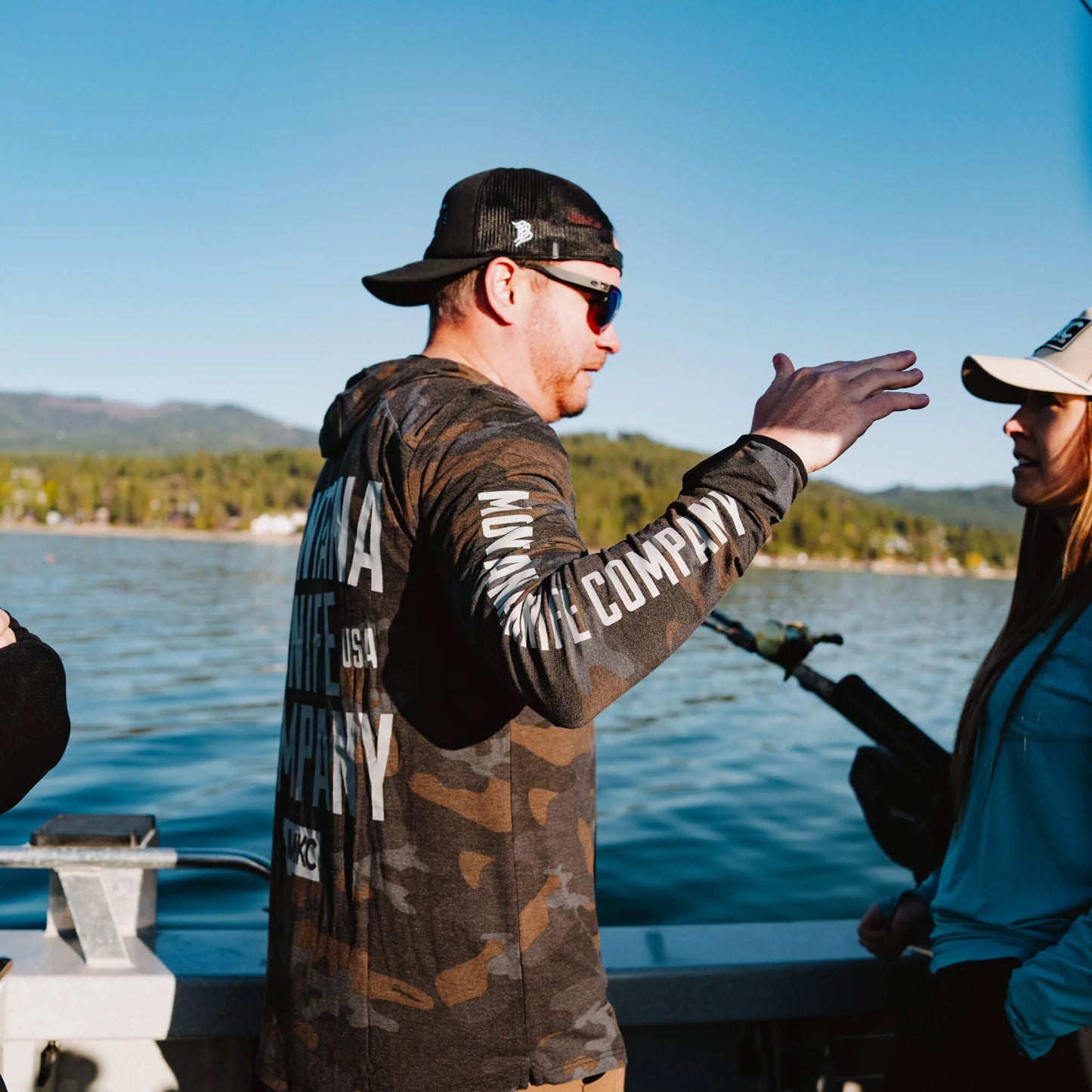 SUN RIVER BAMBOO HOODIE - DARK MKC CAMO