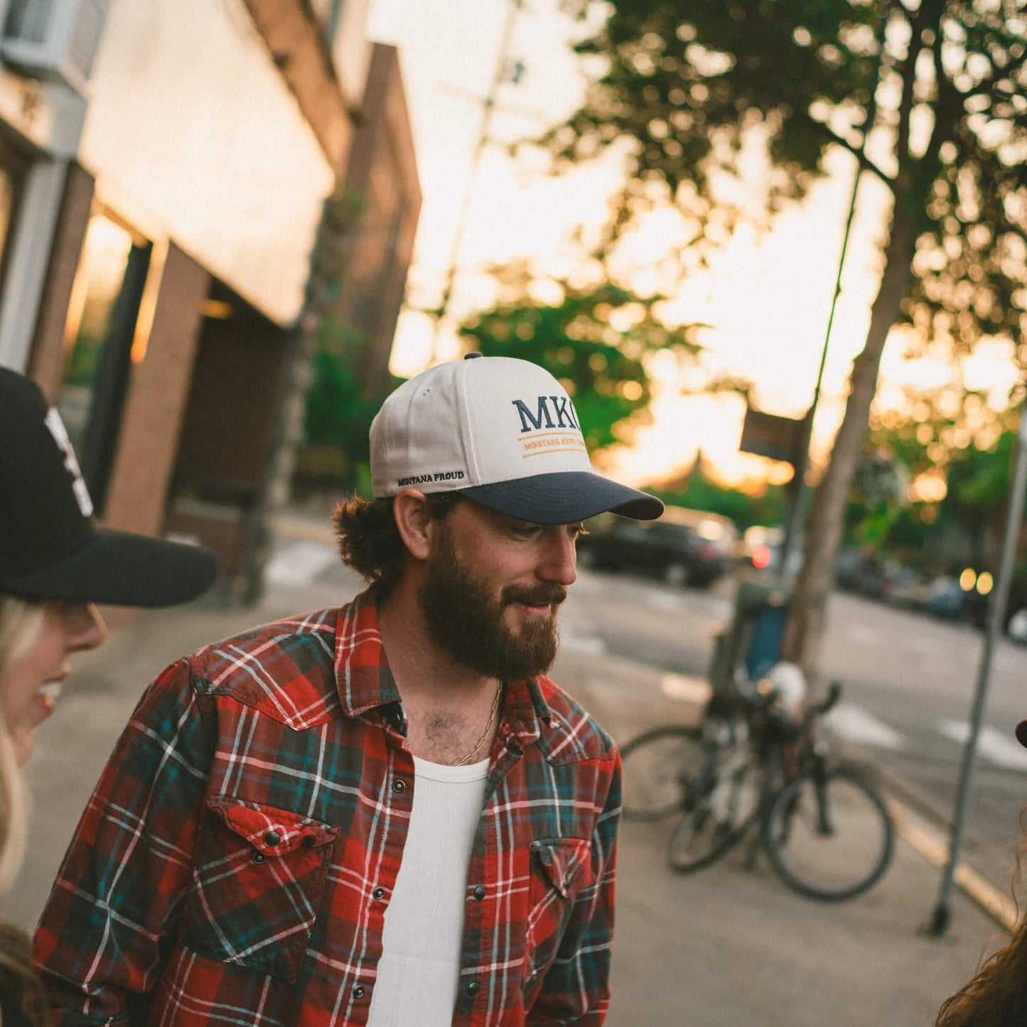 MKC UNIVERSITY HAT - IVORY/NAVY