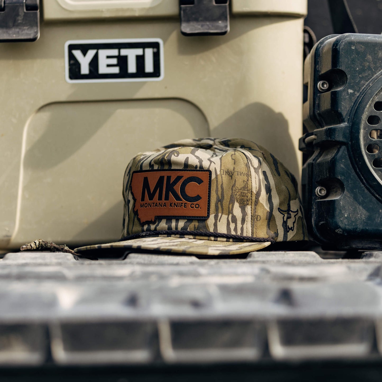MKC X MOSSY OAK ROPE HAT - BOTTOMLAND