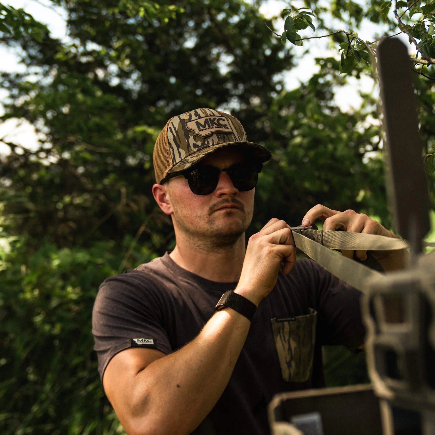MKC X MOSSY OAK TRUCKER - BOTTOMLAND