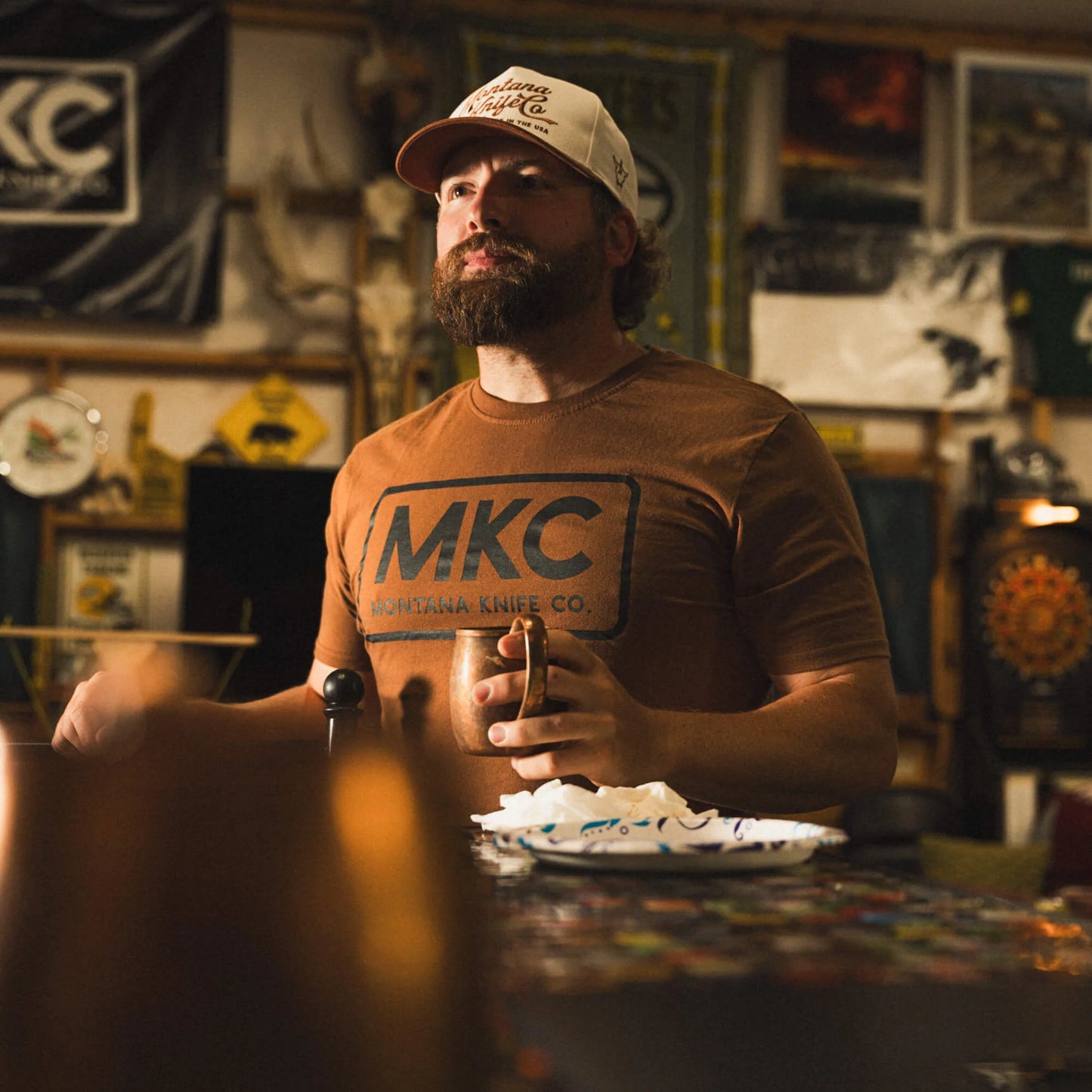 MKC LOGO TEE - COYOTE