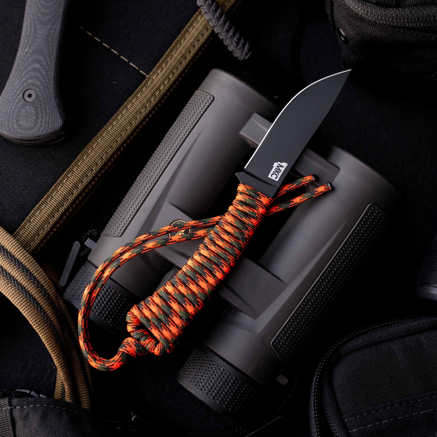 MINI STONED GOAT - ORANGE & BLACK