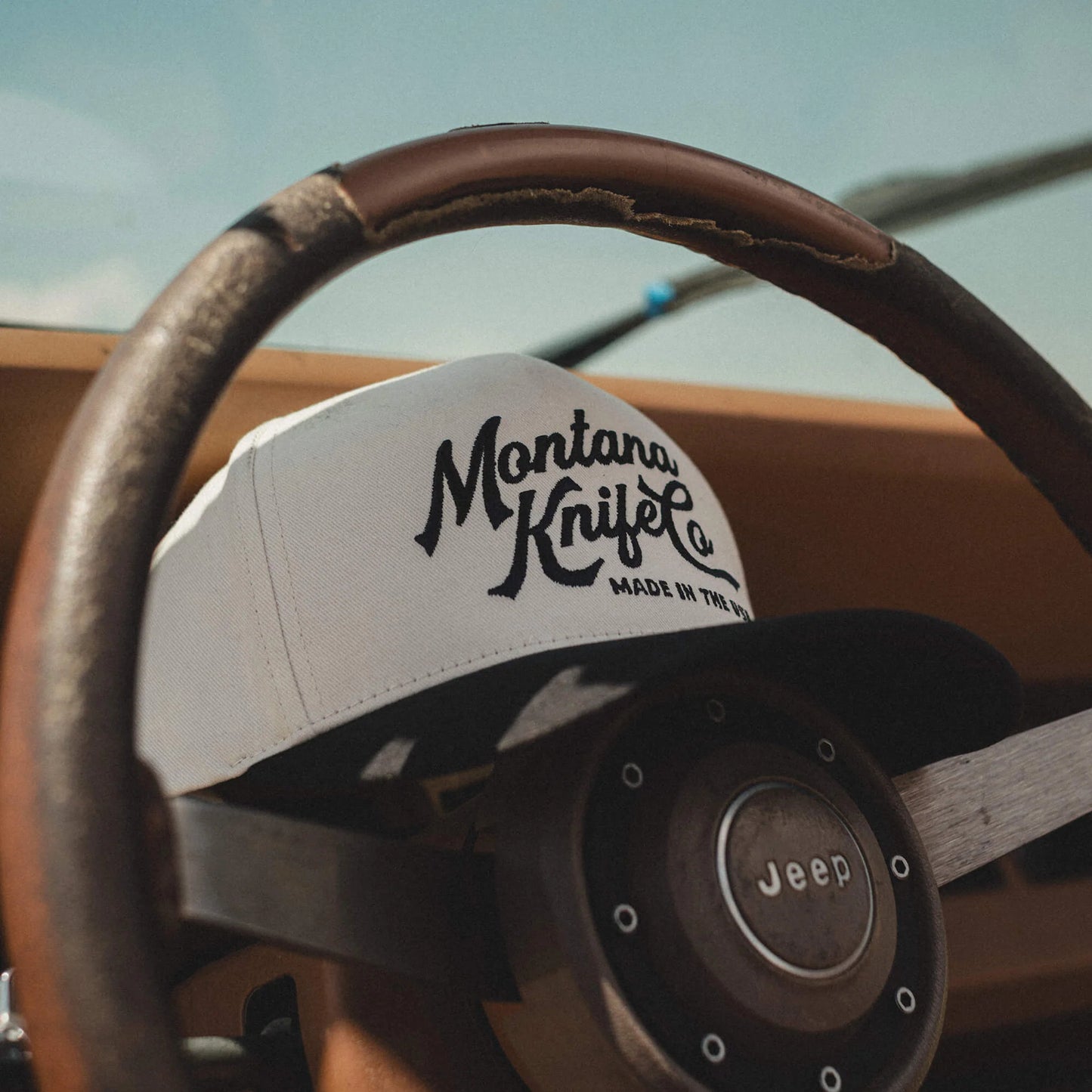 MKC HERITAGE HAT - IVORY/BLACK