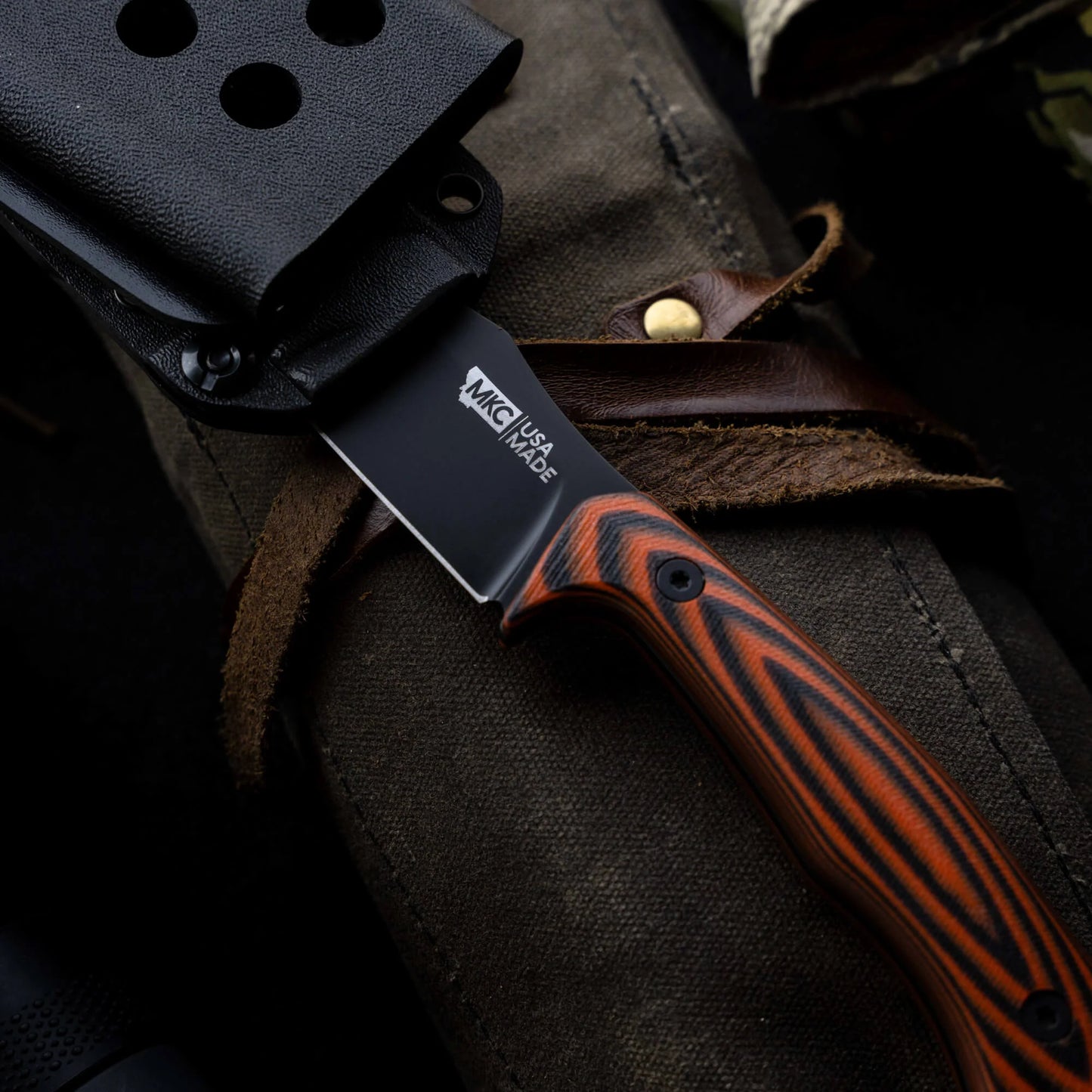 TRIUMPH PRO - ORANGE & BLACK