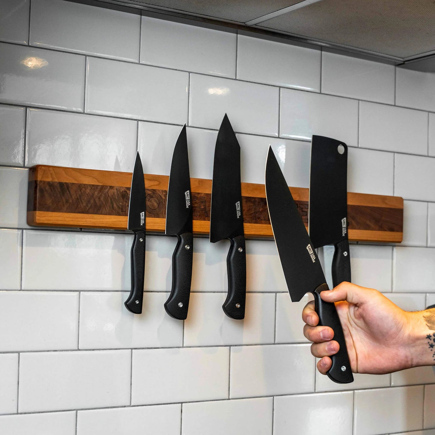 MKC CULINARY LARGE KNIFE HANG - DARK WOOD FINISH