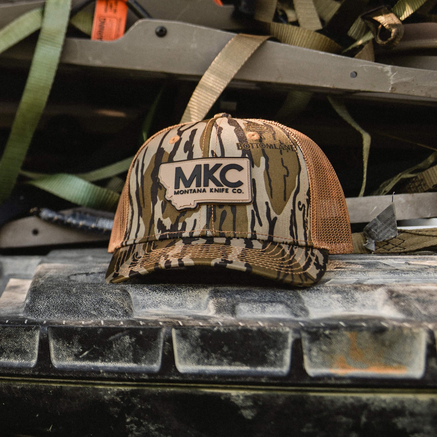 MKC X MOSSY OAK TRUCKER - BOTTOMLAND