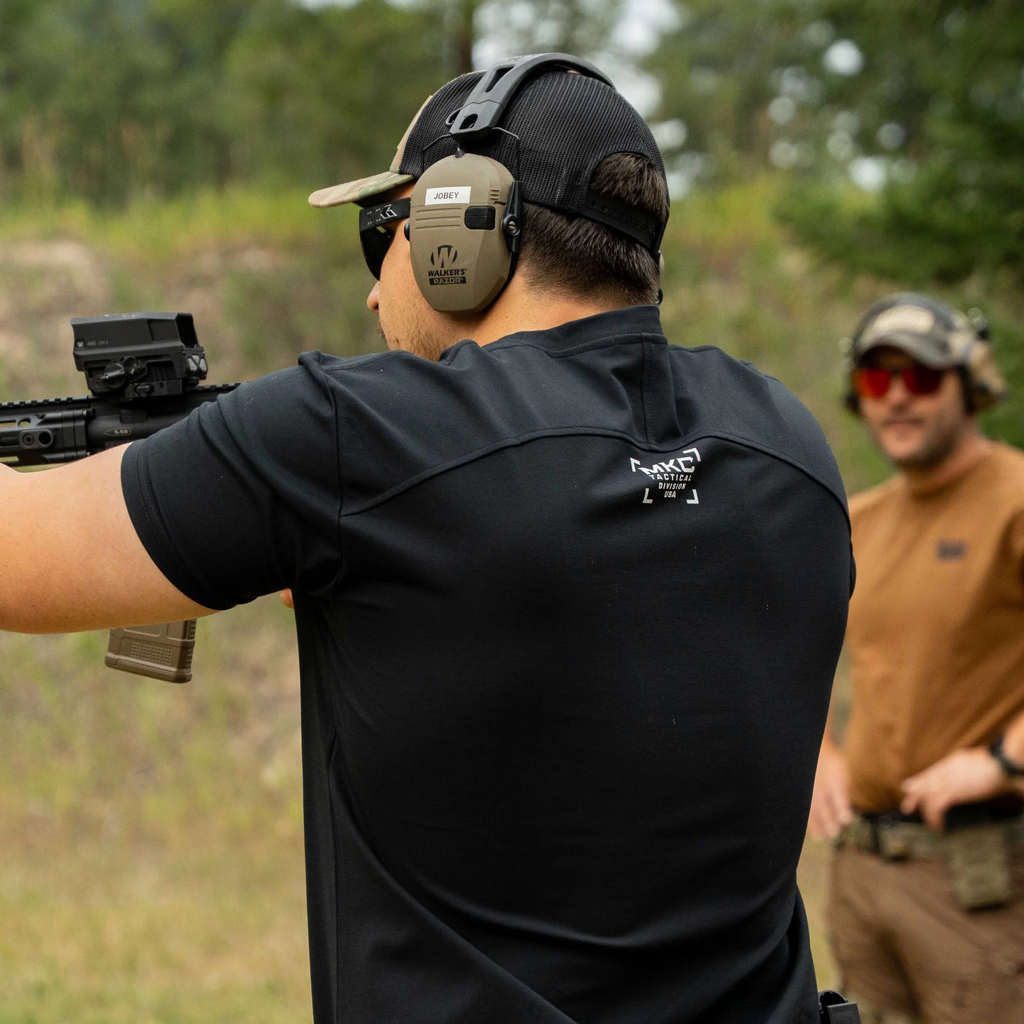 RANGE DAY PERFORMANCE SHORT SLEEVE - SHADOW