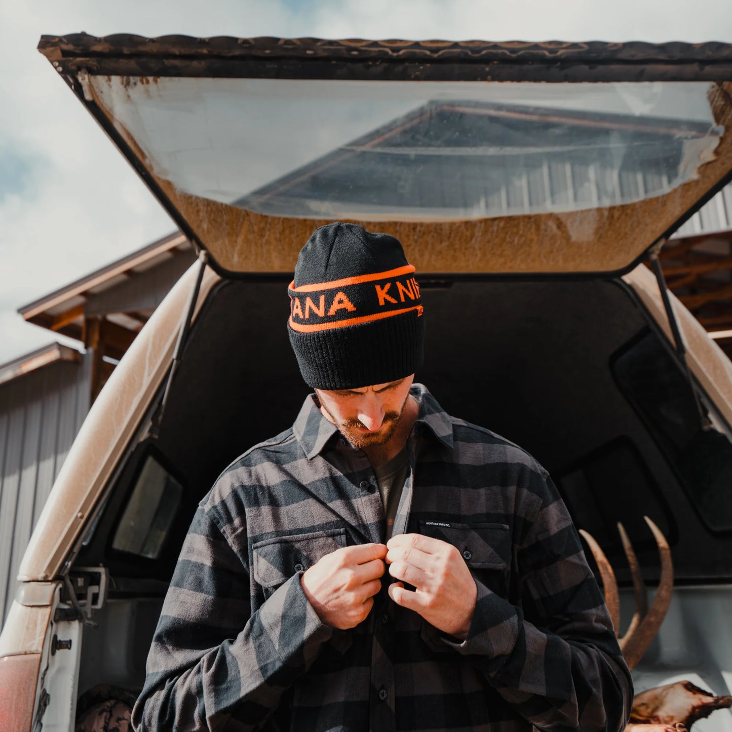 MKC BIG MOUNTAIN BEANIE - BLACK