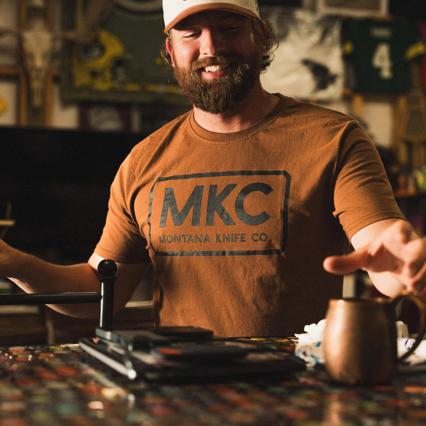MKC LOGO TEE - COYOTE