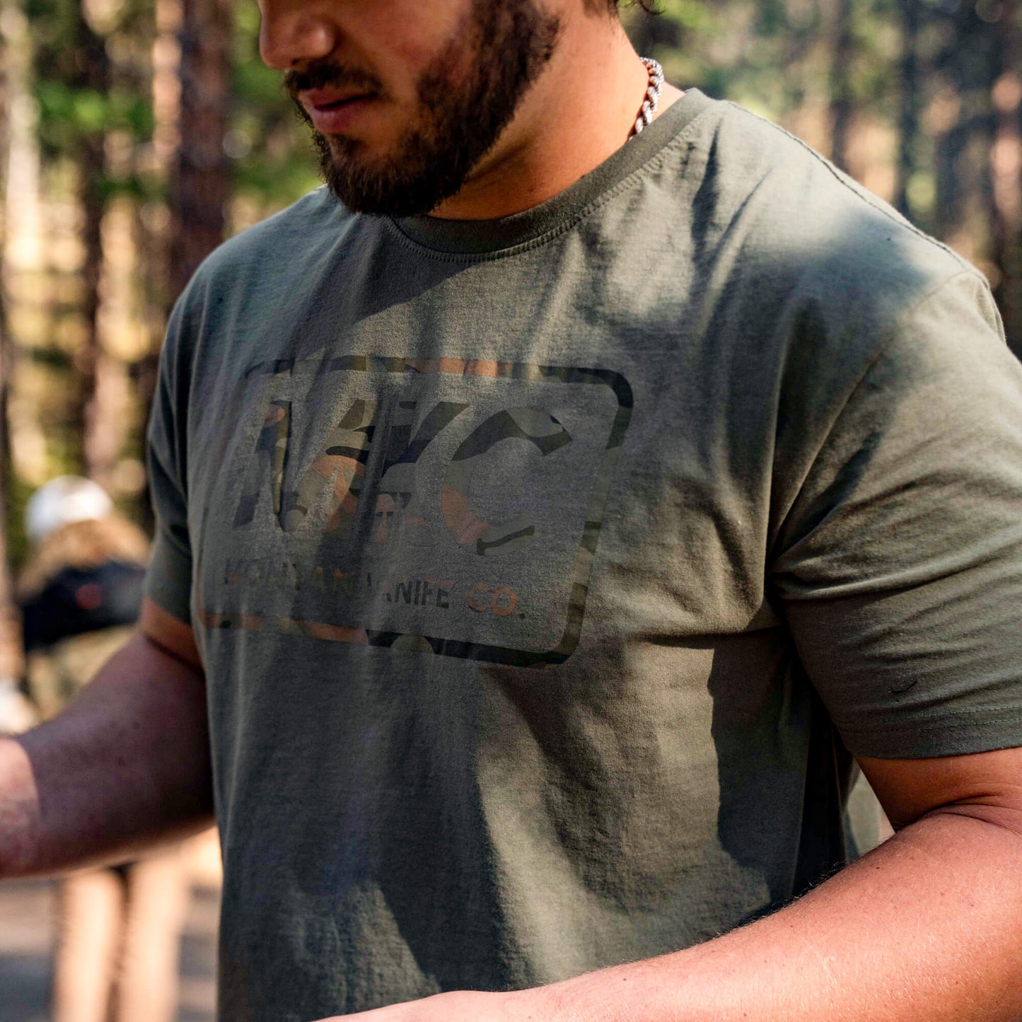 MKC LOGO TEE - OLIVE