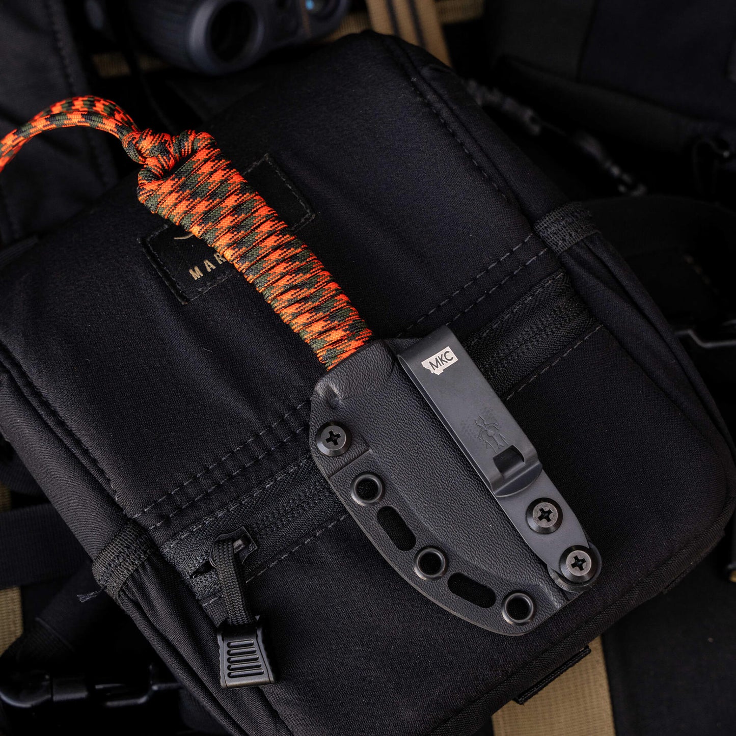 MINI STONED GOAT - ORANGE & BLACK