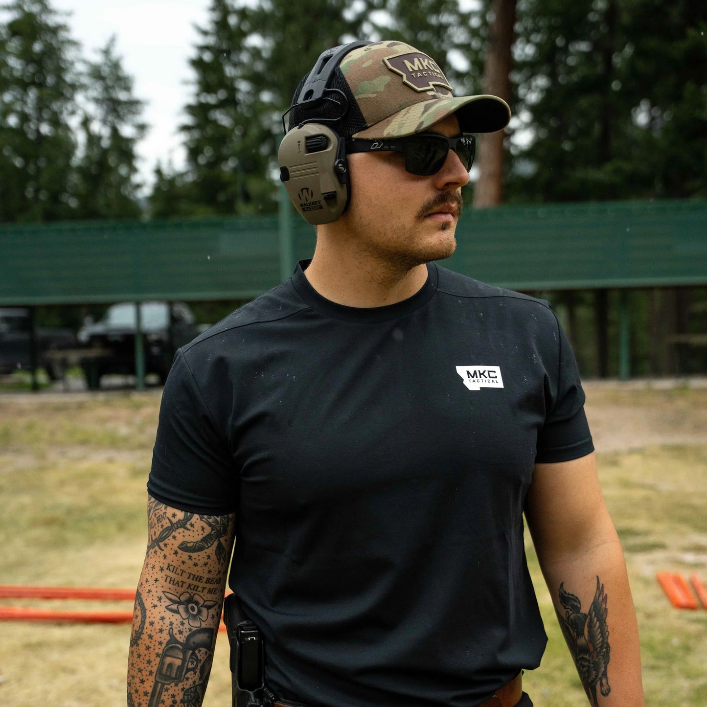 RANGE DAY PERFORMANCE SHORT SLEEVE - SHADOW