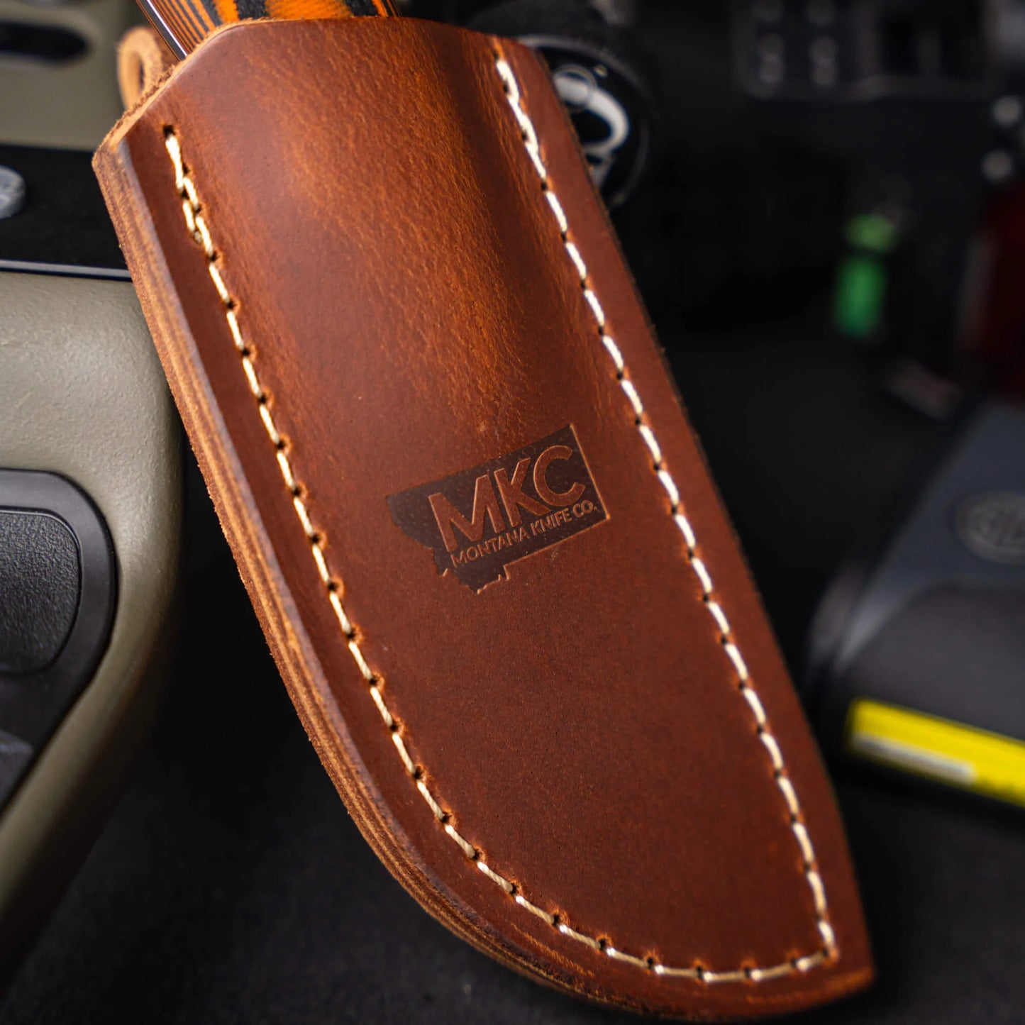 PACKOUT LEATHER SHEATH - VERTICAL BELT CARRY