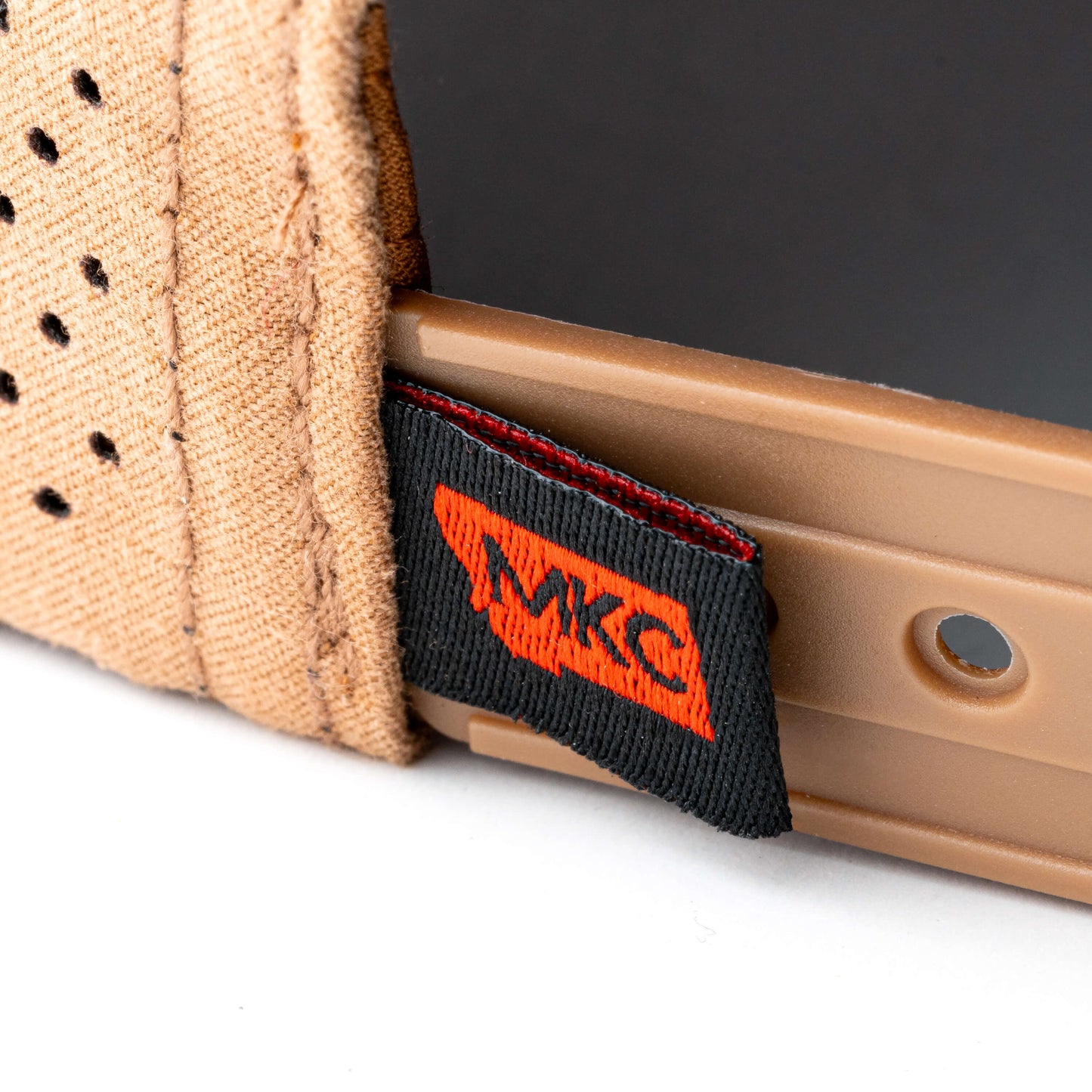 MKC PERFORMANCE SNAPBACK - COYOTE