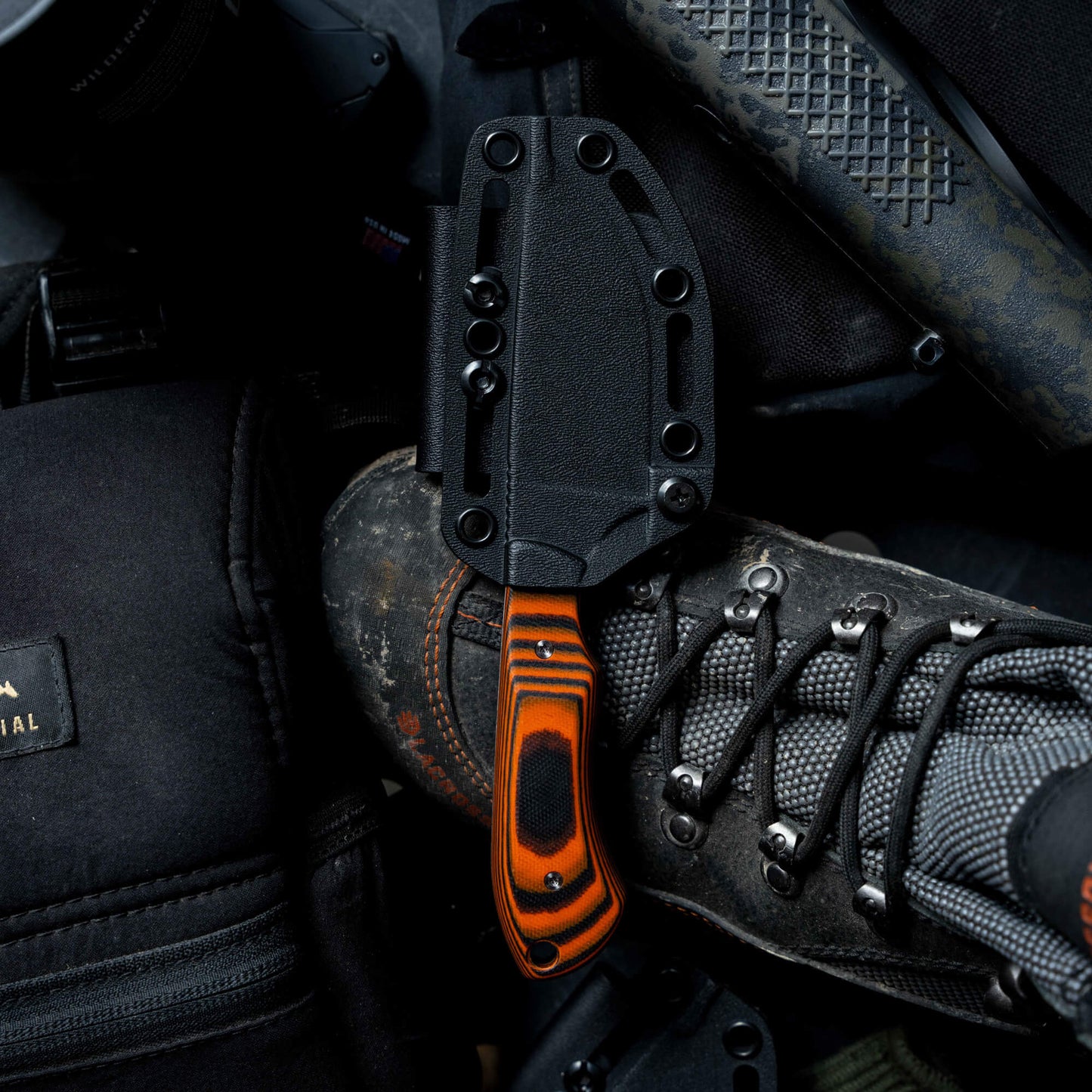 ELKHORN SKINNER - ORANGE & BLACK