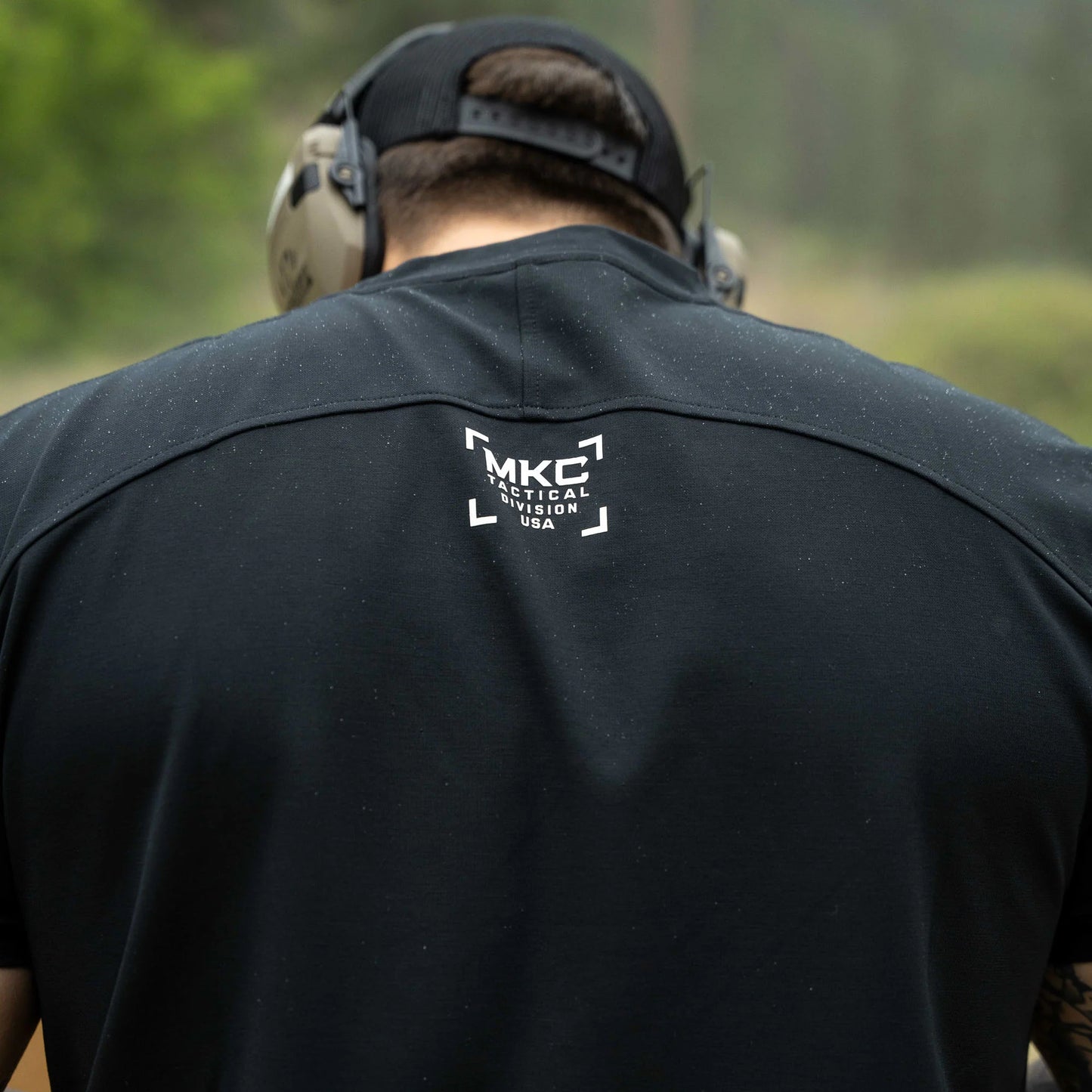 RANGE DAY PERFORMANCE SHORT SLEEVE - SHADOW