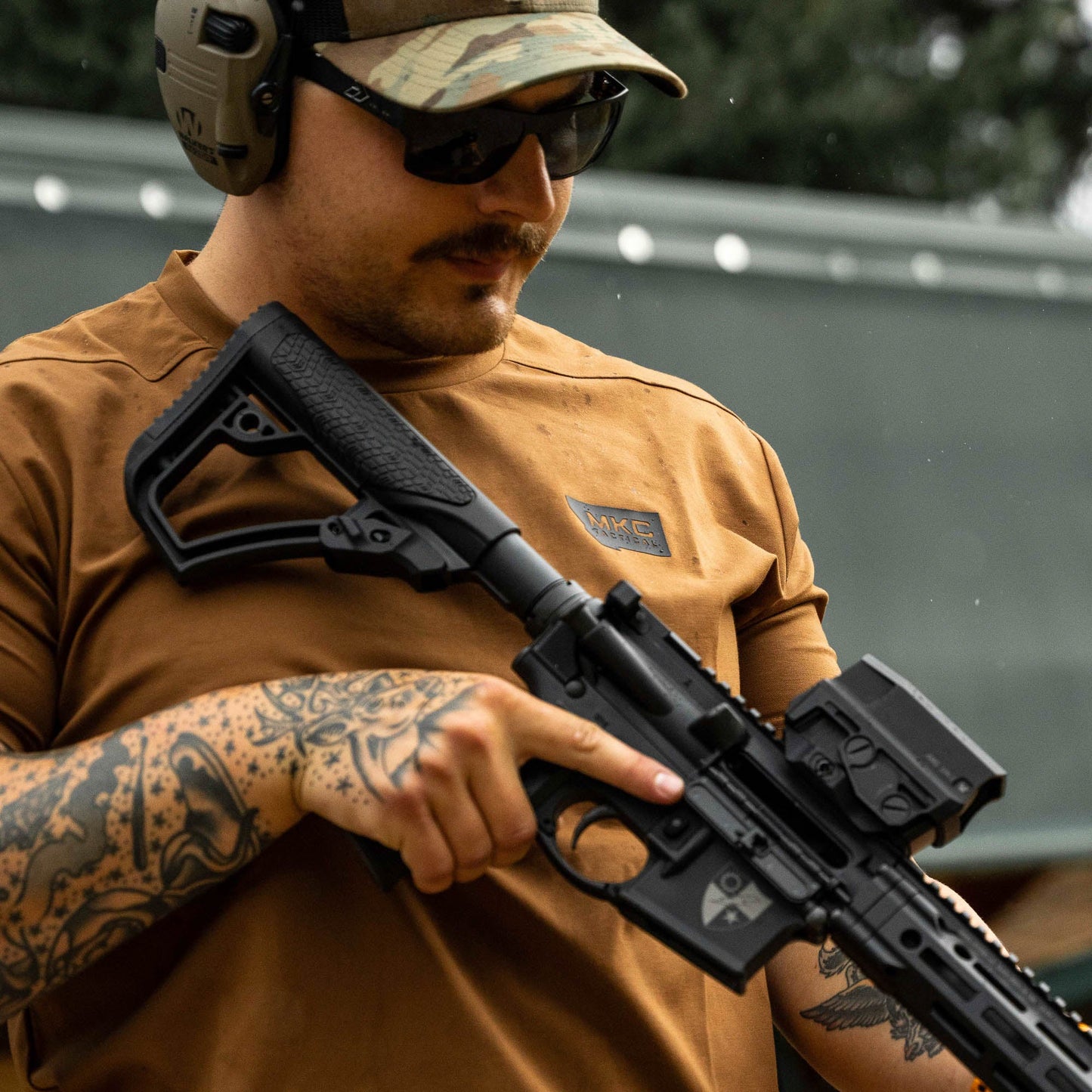 RANGE DAY PERFORMANCE SHORT SLEEVE - COYOTE